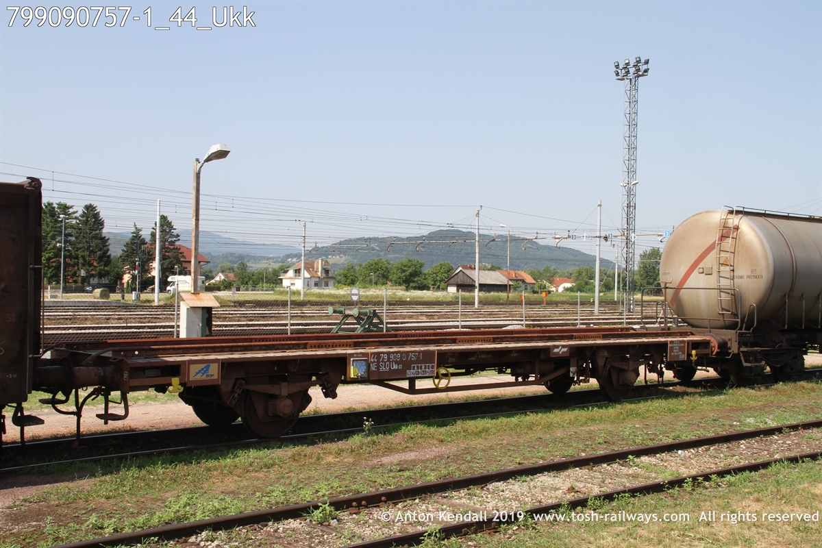 799090757-1_44_Ukk.JPG